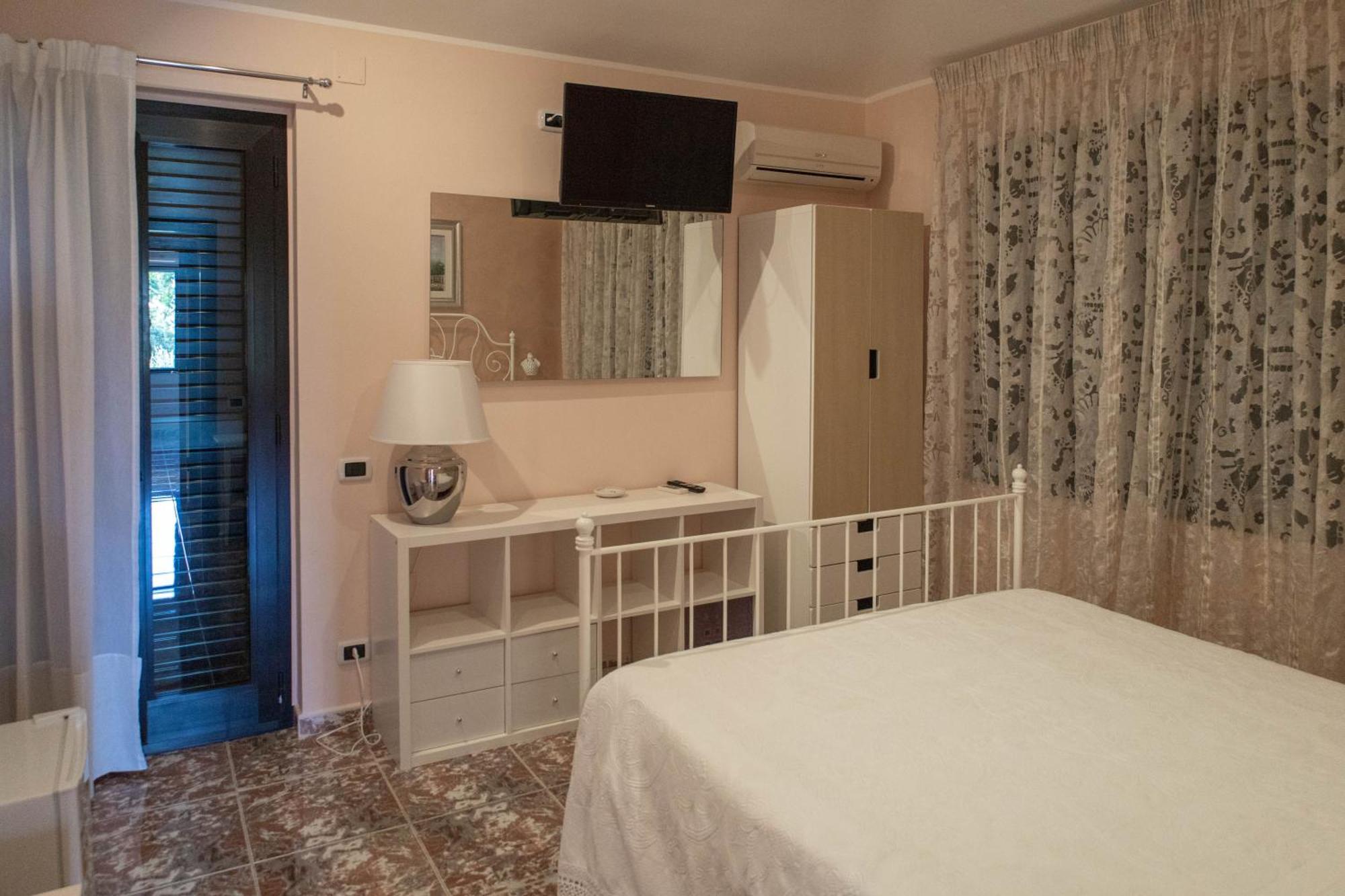 Relais d 'Itria Bed & Breakfast Grottaglie Bagian luar foto