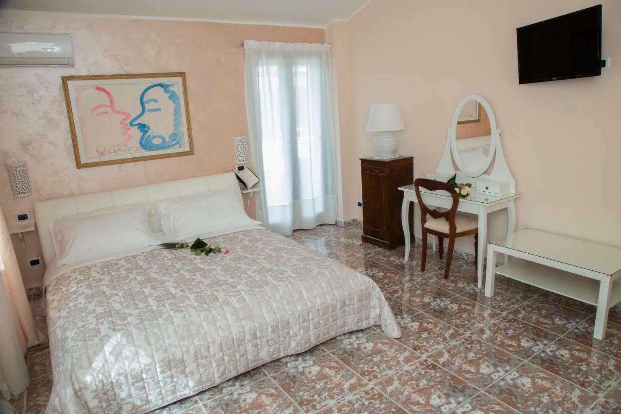Relais d 'Itria Bed & Breakfast Grottaglie Bagian luar foto