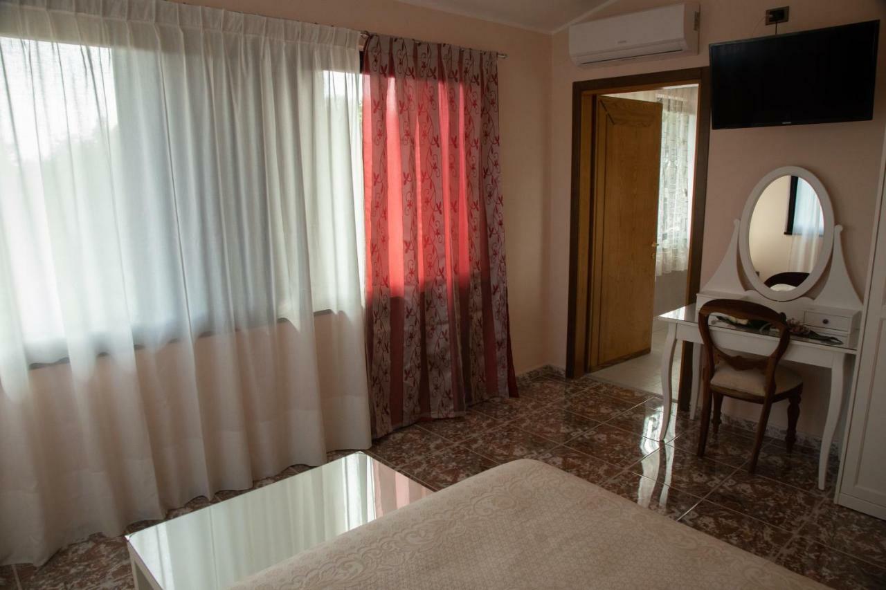 Relais d 'Itria Bed & Breakfast Grottaglie Bagian luar foto