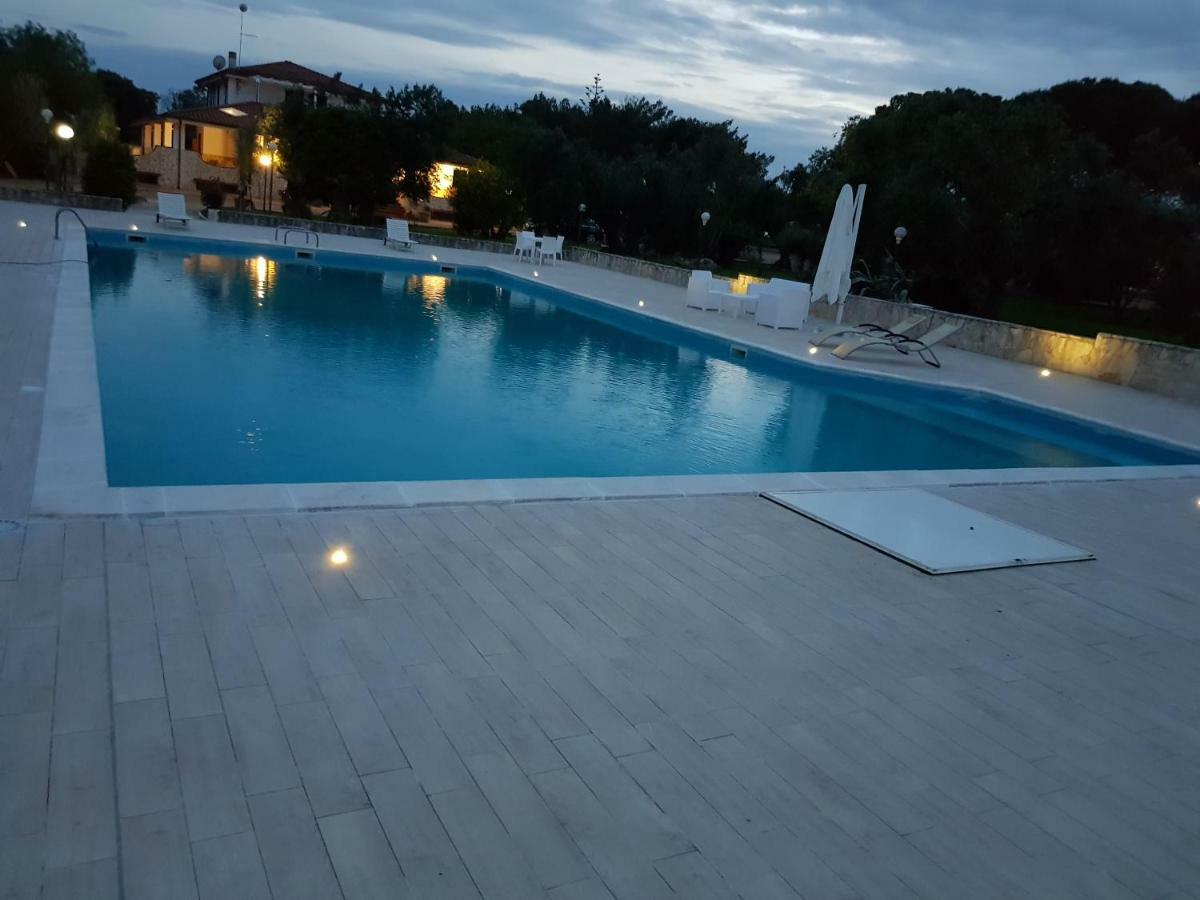 Relais d 'Itria Bed & Breakfast Grottaglie Bagian luar foto