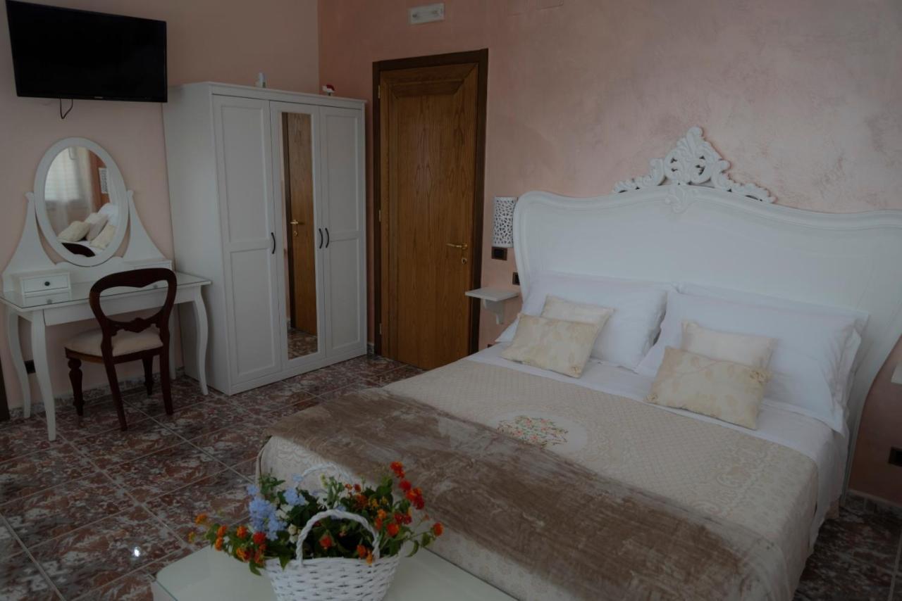 Relais d 'Itria Bed & Breakfast Grottaglie Bagian luar foto